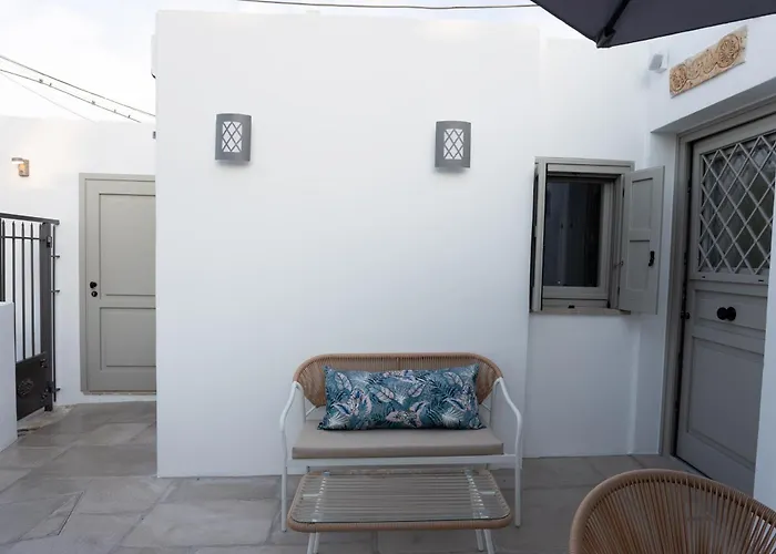Villa Hermes In Anafiotika Athens !