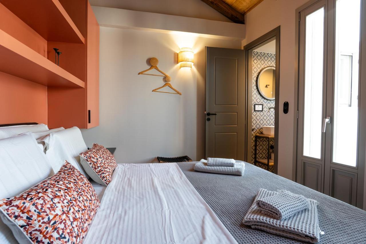 Villa Hermes In Anafiotika ! *